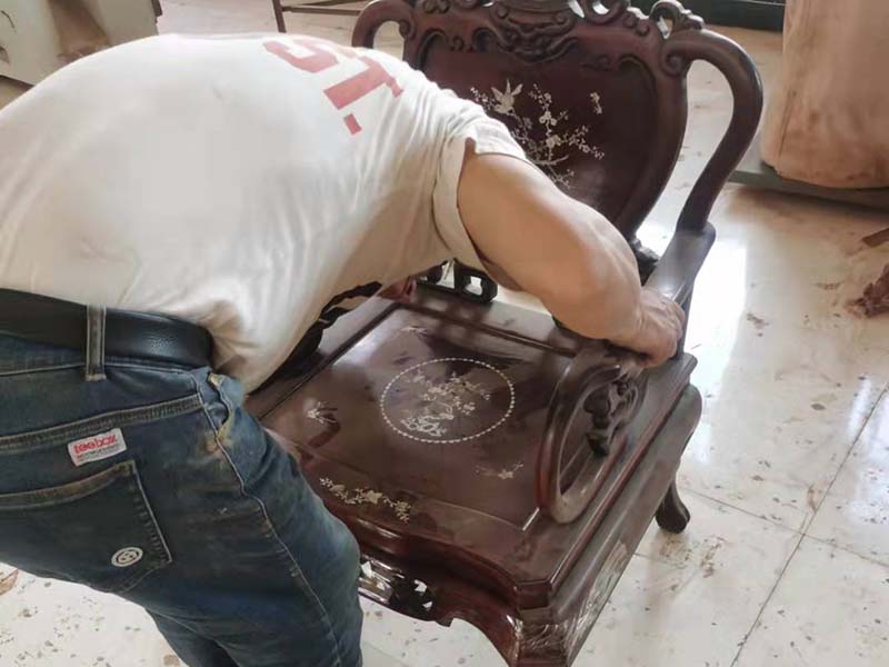 枞阳老旧红木家具保养技巧